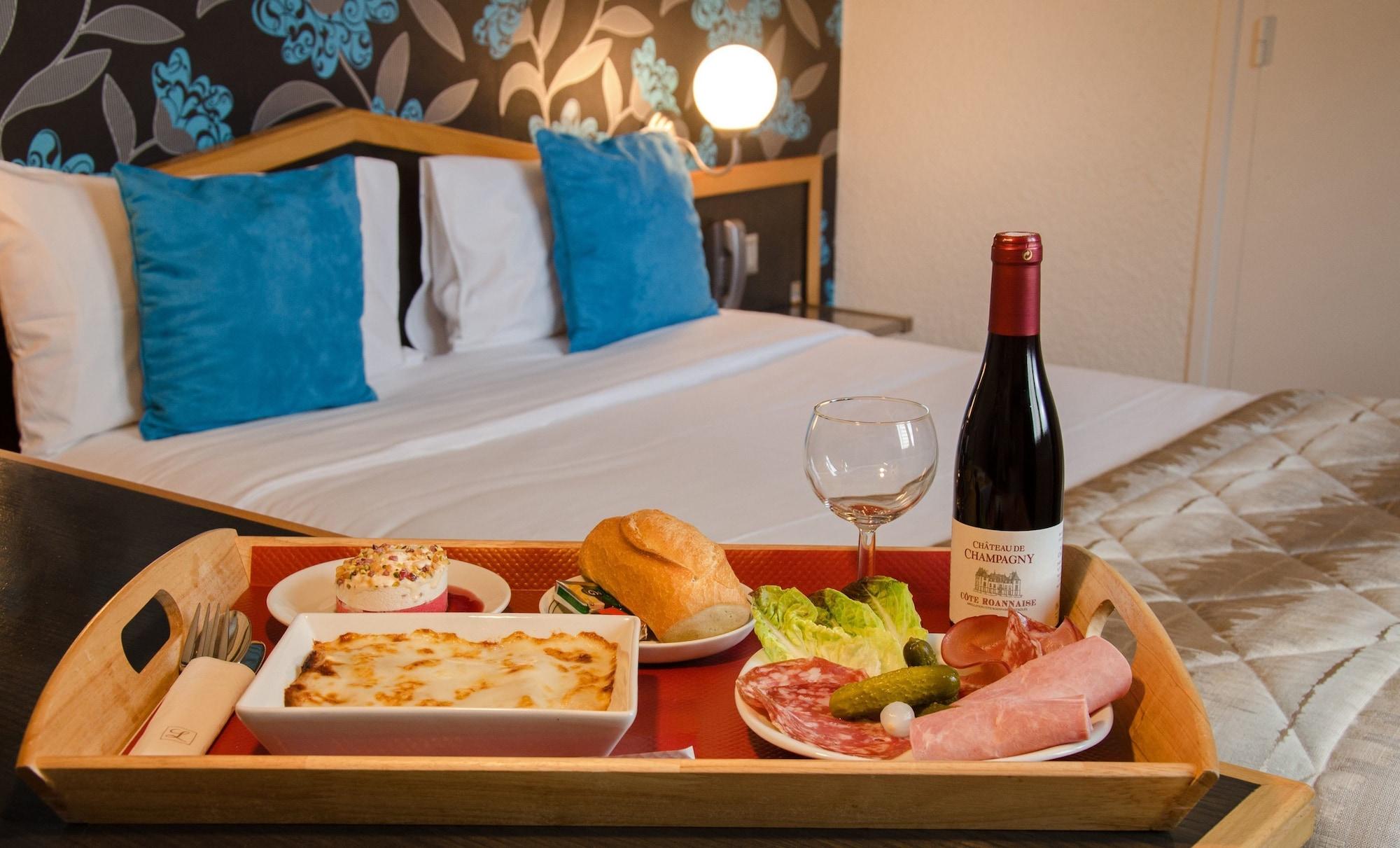 Logis Hotel Du Midi - Saint Etienne Sud Zewnętrze zdjęcie