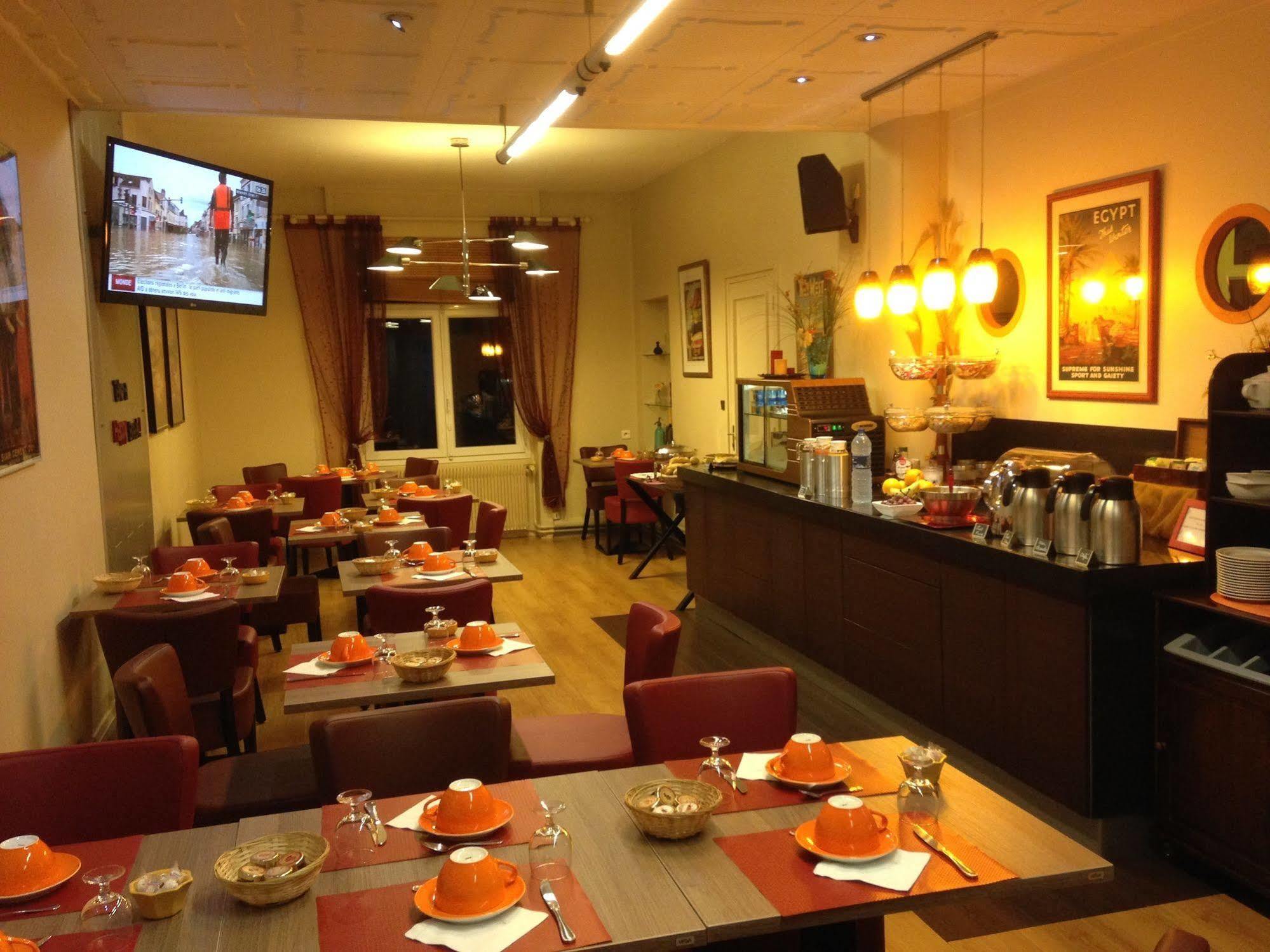 Logis Hotel Du Midi - Saint Etienne Sud Zewnętrze zdjęcie