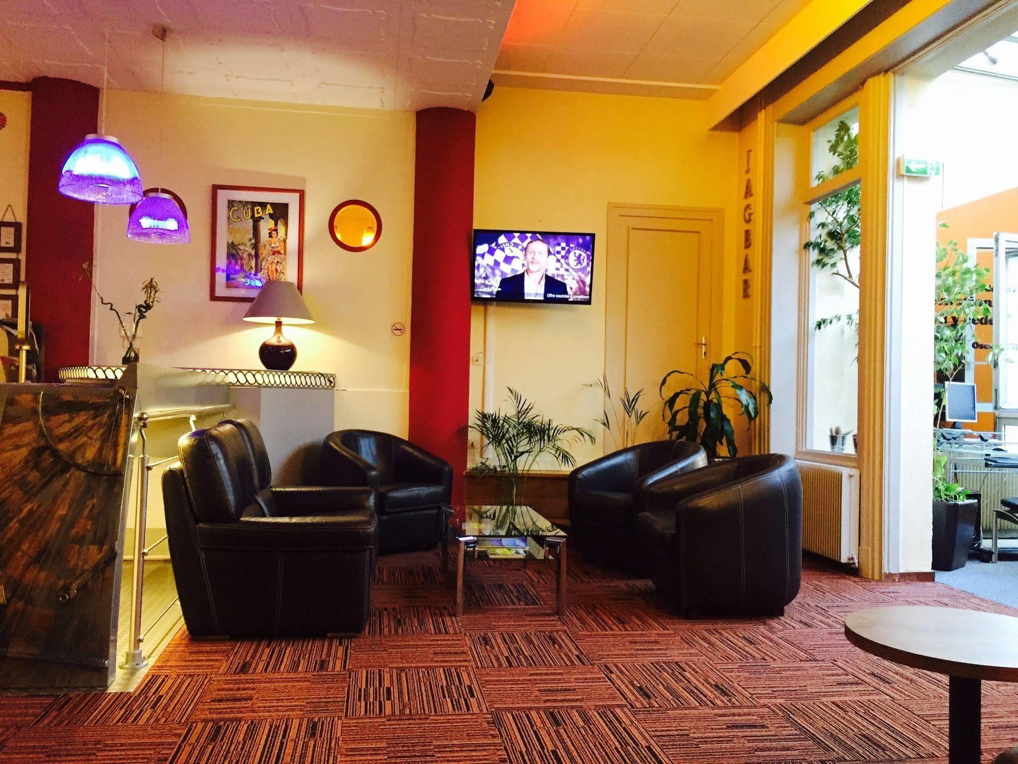 Logis Hotel Du Midi - Saint Etienne Sud Zewnętrze zdjęcie